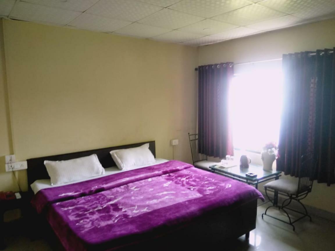 Hotel Gulmarg Mussoorie Extérieur photo